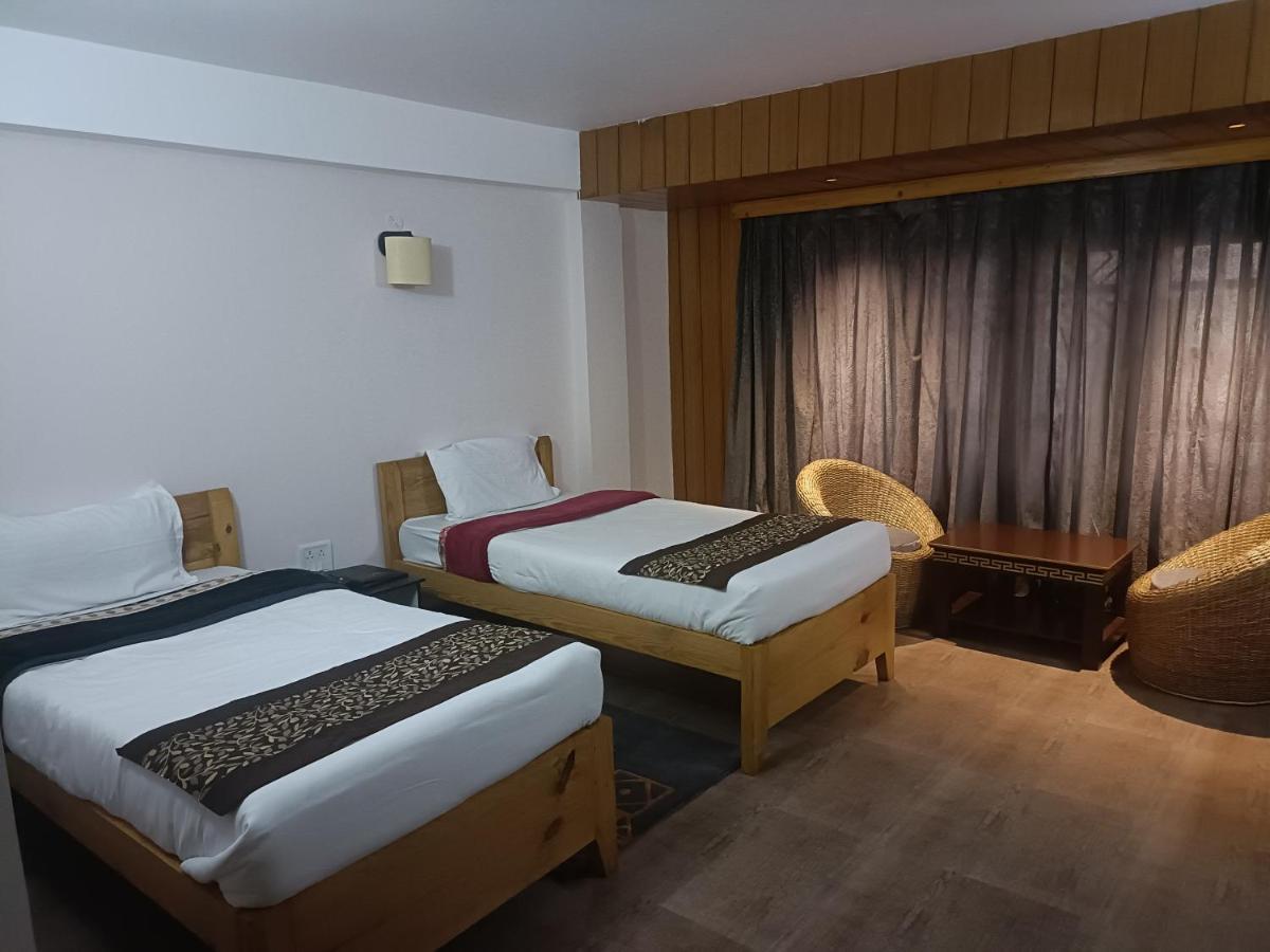 Hotel Vajra Tawang Bagian luar foto